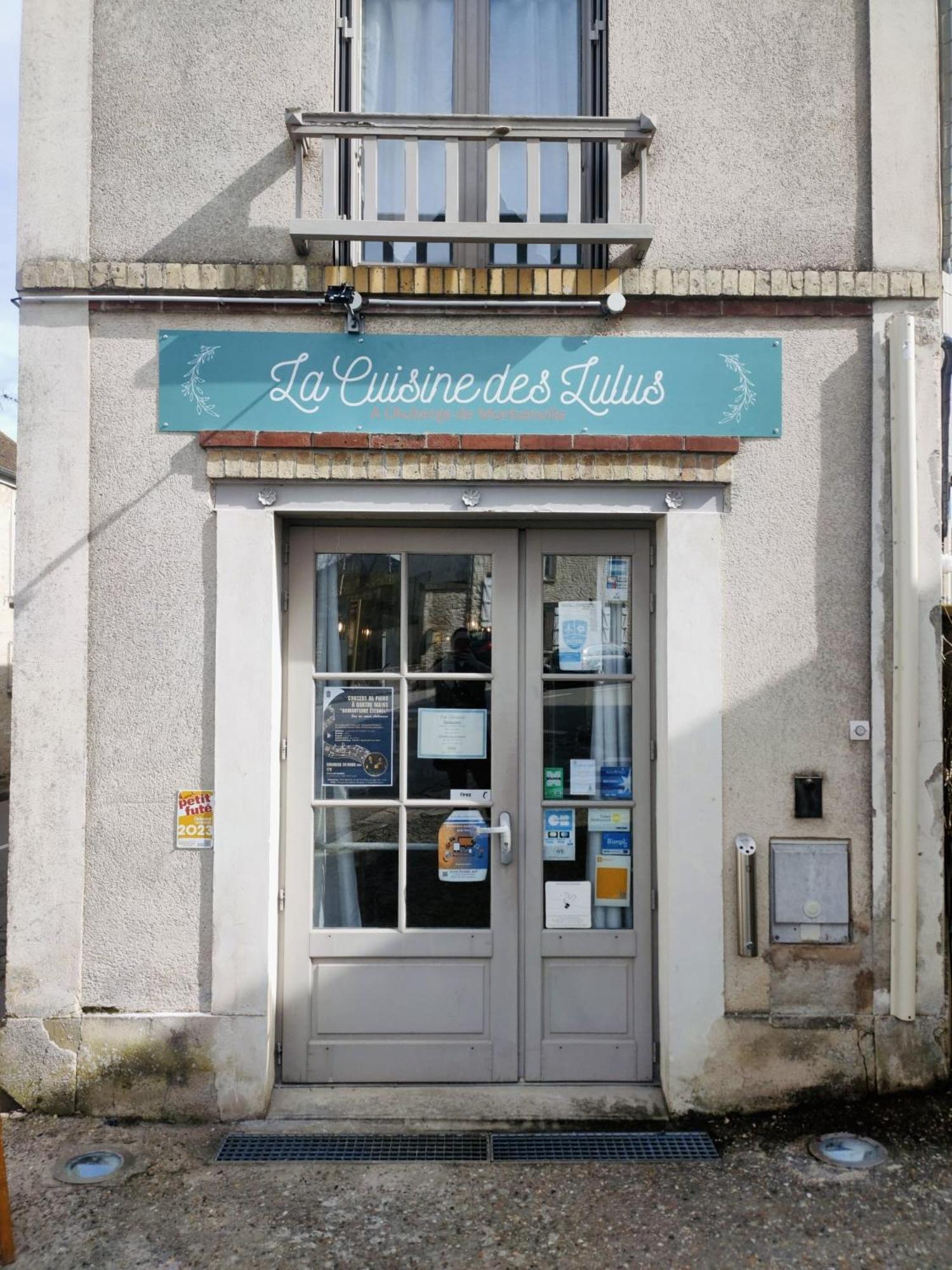 Hotel La Cuisine Des Lulus Montainville  Extérieur photo