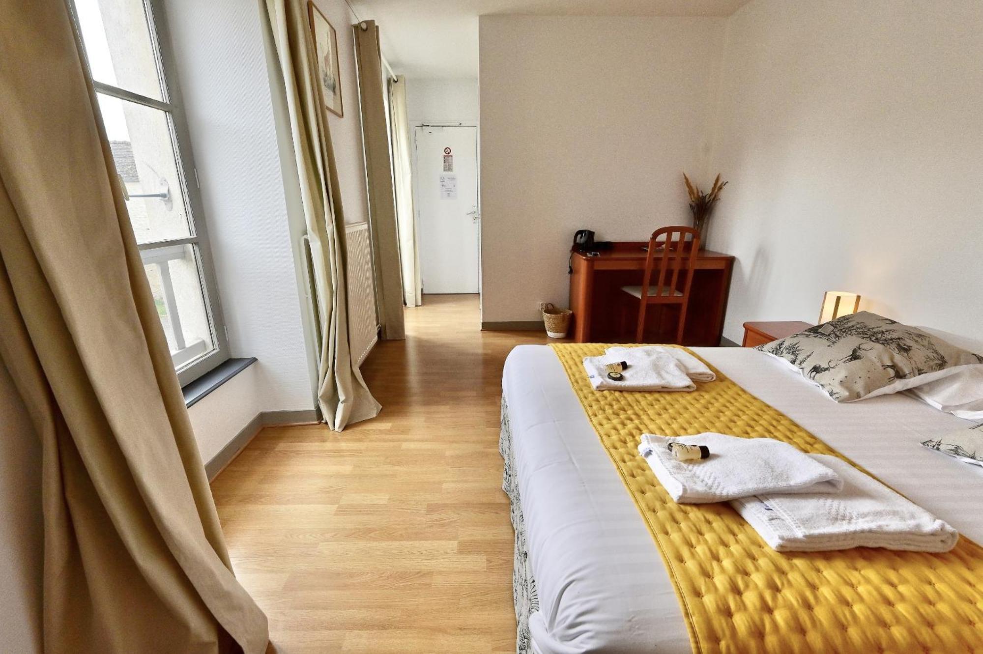 Hotel La Cuisine Des Lulus Montainville  Extérieur photo