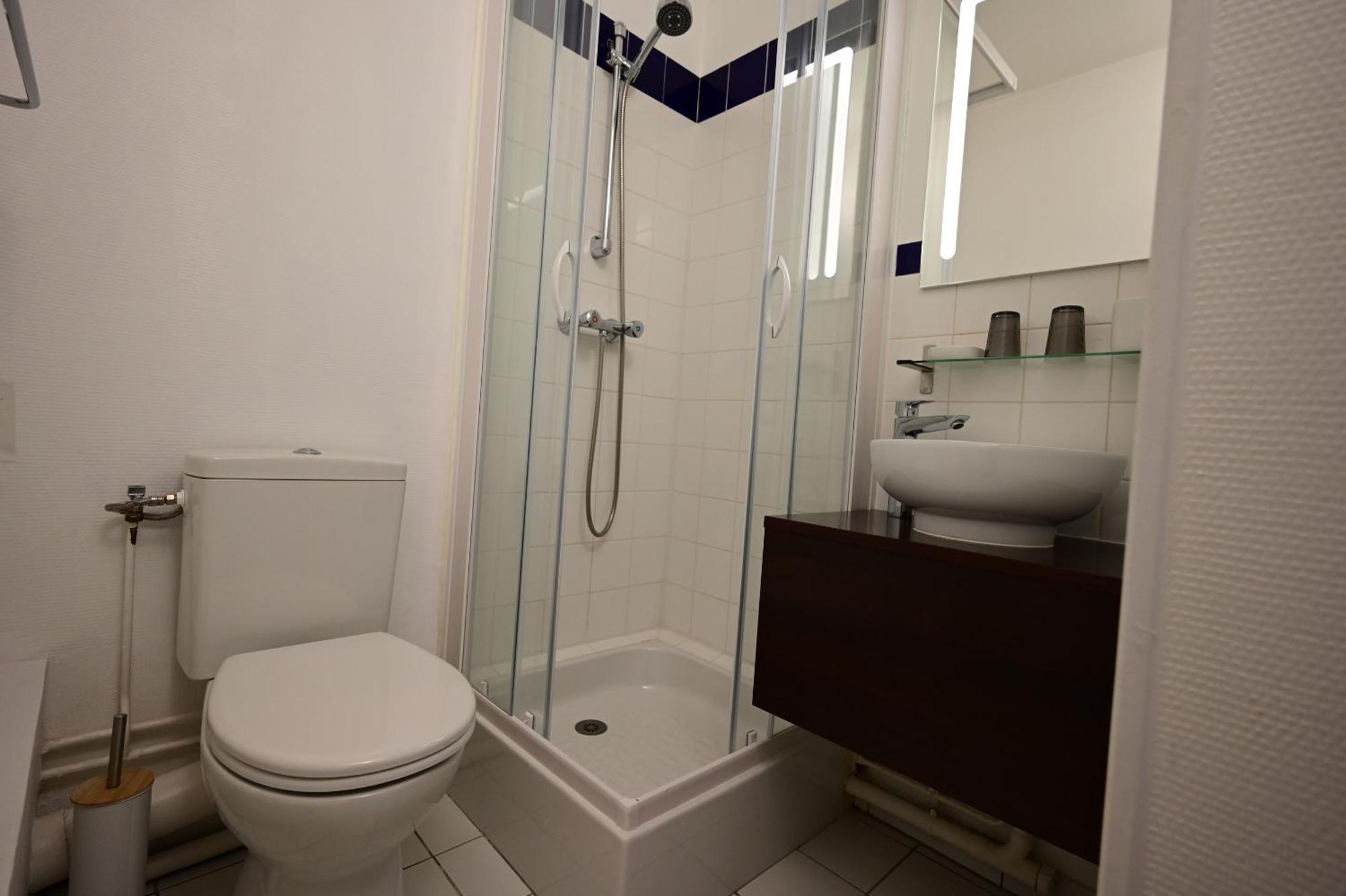 Hotel La Cuisine Des Lulus Montainville  Chambre photo