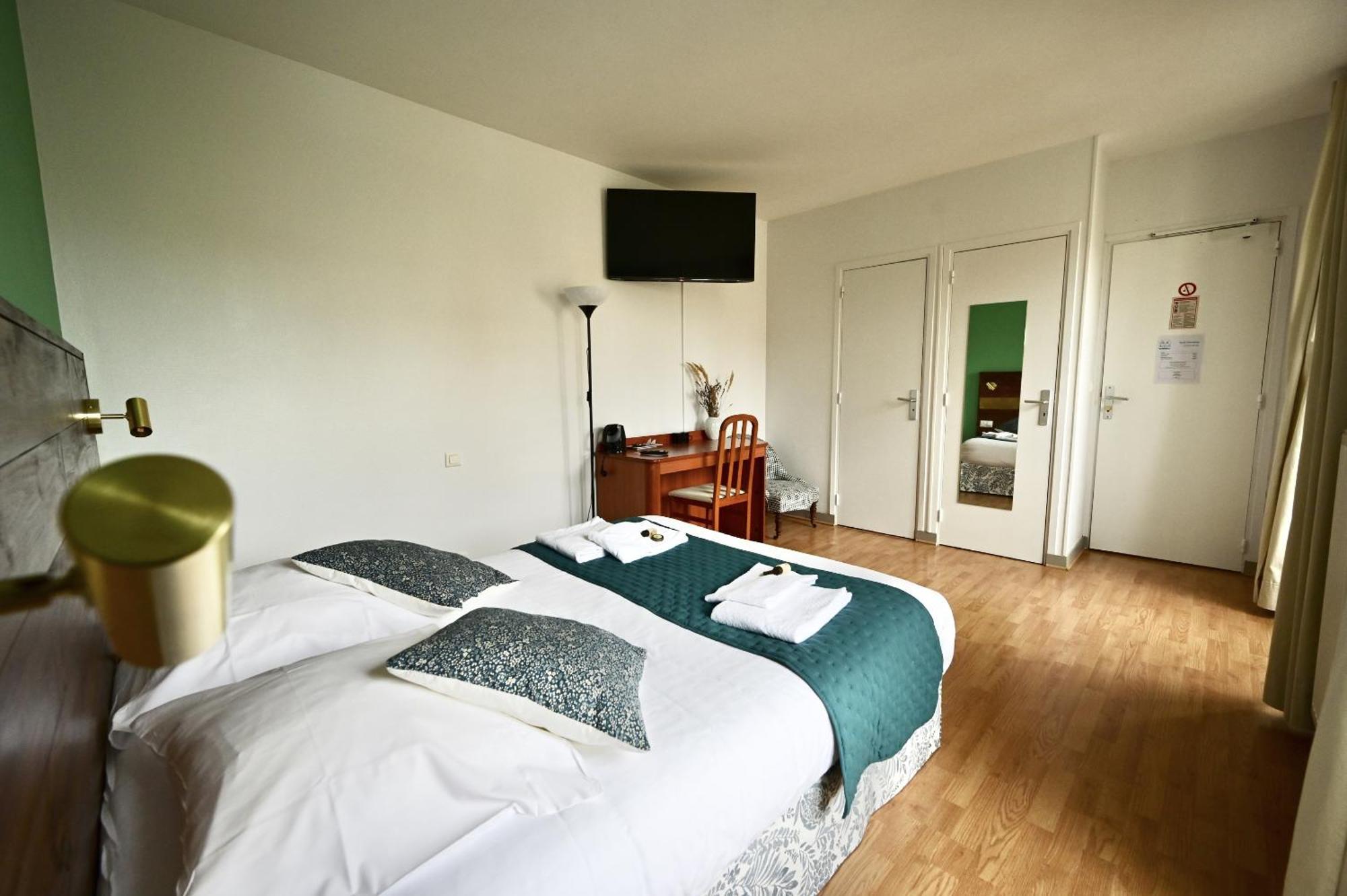Hotel La Cuisine Des Lulus Montainville  Chambre photo