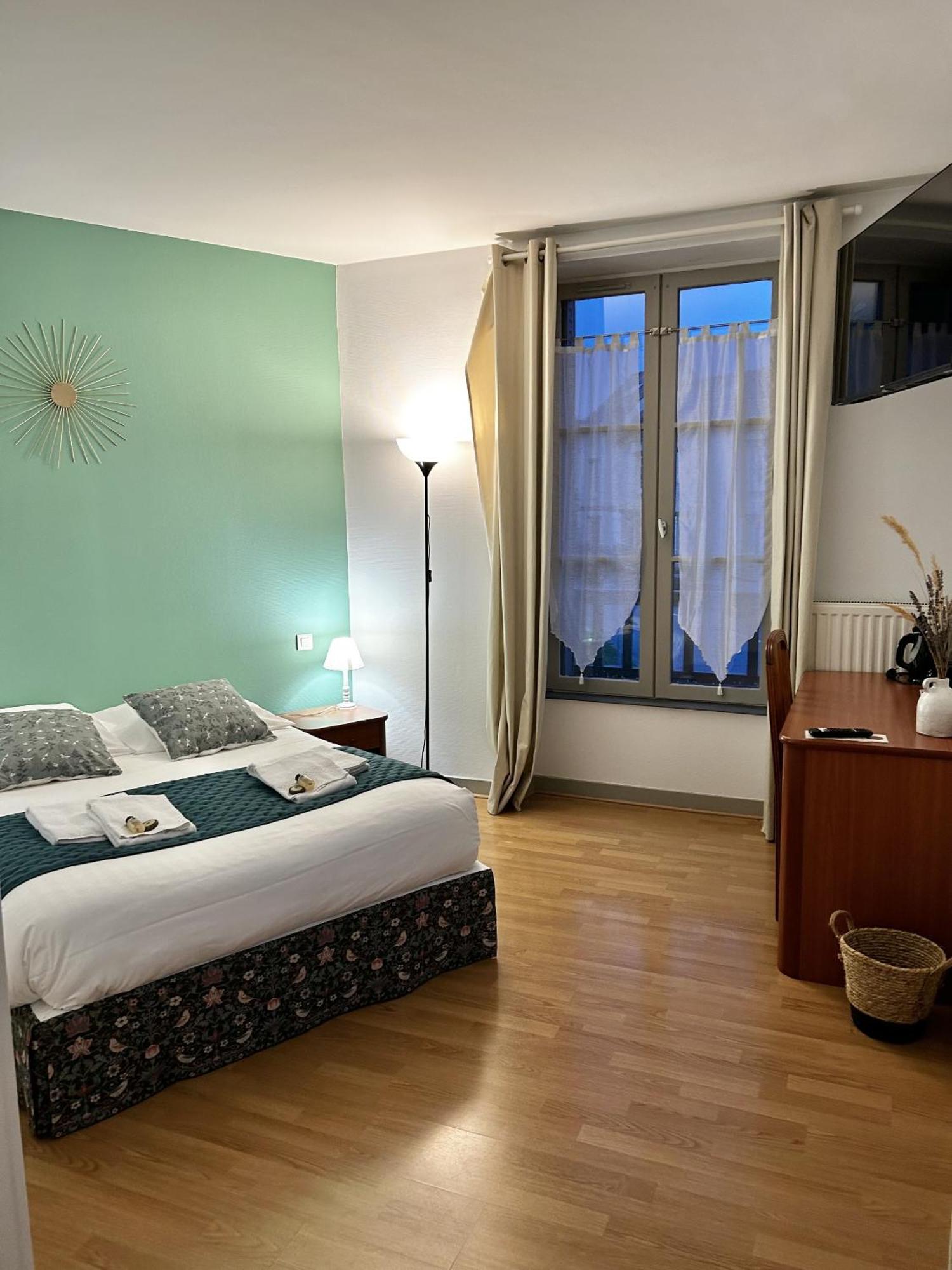 Hotel La Cuisine Des Lulus Montainville  Chambre photo
