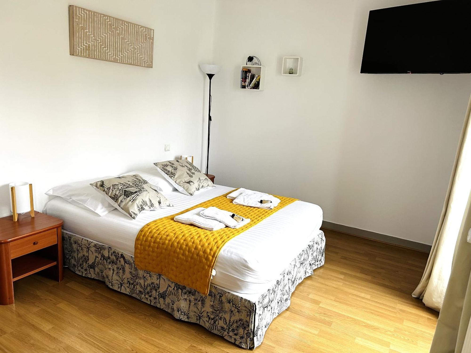 Hotel La Cuisine Des Lulus Montainville  Chambre photo